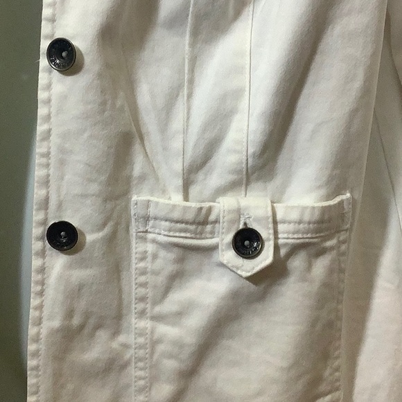 Explorer White Blazer - Picture 5 of 9